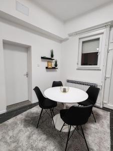 Apartman LORA