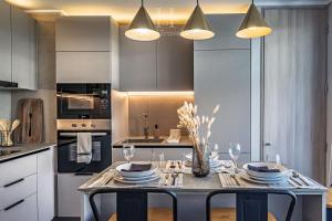 HT A pasos de Alto Las Condes con Estacionamiento