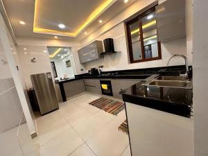 Modern 2-BR with Sea View Nyali