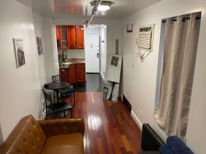 Private Studio Apartment in Square