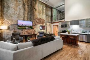 Historic Loft Retreat N Downtown Knoxville