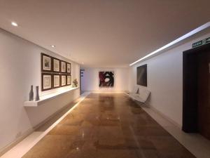 Aptos completos em prédio com piscina a poucos metros da Av. Paulista – TNPs