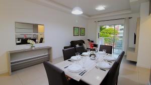 1070 - Praia de Bombinhas locação de temporada.