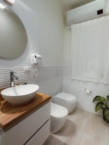 MY apartment kids-friendly with breakfast