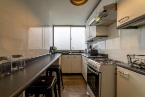 Discover Las Condes 2D2B ideal for 4 people