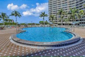 South Seas Beach Diversion