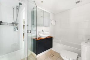 Stylish 1-Bed in the Heart of SydneysWest