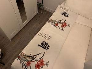 Oliver Private & Shared Room, Near Metro & Linate ,LGBT Friendly &Natural Room & Romantic Room