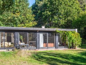 6 person holiday home in Ebeltoft