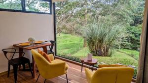 Olingo Monteverde - Studio Apartment with Jacuzzi