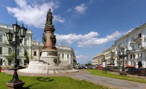 Center European square