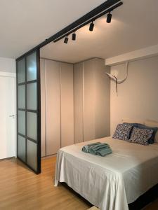 Ape Rio de Janeiro aproximo ao metrô ao bioparque ao Maracanã