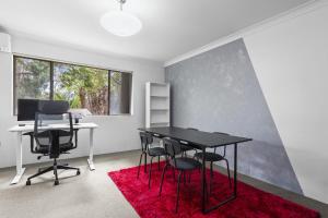 Bright Marrickville Apartment with Balcony & Parki