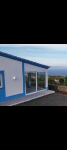 Stunning ocean view with 3 islands in front of you