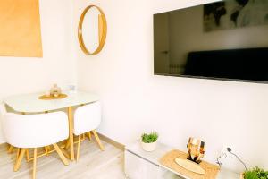 ESTRENO!! Junto a Catedral con Garaje Gratis by DomusHome