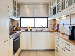 Breathtaking Ocean & City Views by BeCherish