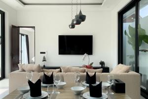 Brand-New 2BR Villa Lera - Private 9m long Pool - Ubud