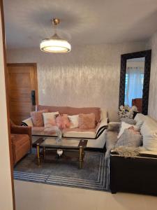 Luna airport retreat