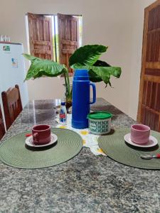 Casa com wifi, ar cond, 2 quartos, garagem e depósito