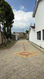 LUXURY VILLA WITH OWN COMPOUND by CANT RUSH GREATNESS LTD