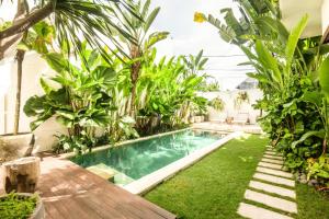 Exquisite 2BR Villas, Brawah, 300m to Beach