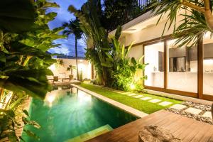 Chic 2BR Villas, Brawah, 300m to Coastal Bliss