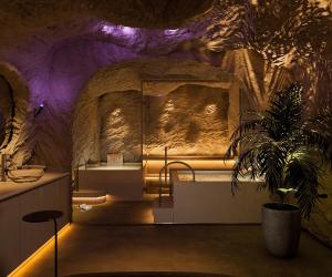 Kin Hotel Onsen Edition