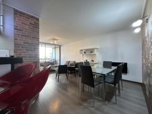 Remodelado a pasos de todo en El Golf MUT Costanera Center