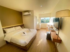 Shade House - Phuket Downtown