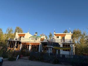 TOKPORINCHEN GUESTHOUSE "homestay"
