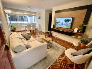 Close to the beach, Big beds, Malecon Miraflores