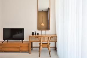 Semesta Sembilan Villa - A Modern Tropical Escape