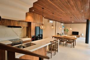 Semesta Sembilan Villa - A Modern Tropical Escape