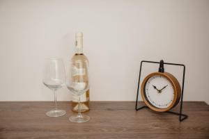 White House Iris Cluj Napoca - Apartament 2 - parcare gratuita, self check in 24h, aeroport 15 minute !