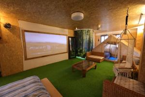 HB01 テントと芝生が広がるお部屋 小田原港3分 8名可 箱根板橋駅徒歩8分 早川駅徒歩7分 Tent and lawn room Odawara Port 3 minutes 8 people Hakone Itabashi Station 8 minutes on foot Hayakawa Station 7 minutes on foot