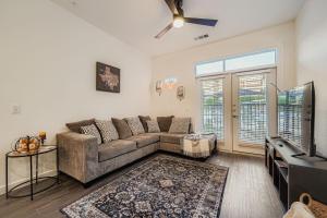 Casita Lonestar - Free PKNG - Pool Views plus Wifi