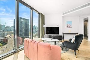 Shadow Play - Southbank Sanctuary on 22nd Floor