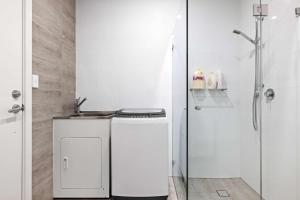 Sleek & Comfortable Double Room at Revesby with Shared Amenities