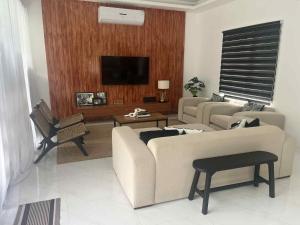 Villa Jasmin Escapade Tropicale Moderne avec Piscine Privée à Lamai