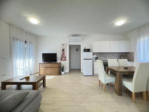 Flowers Apartments Medulin, Fucane 2