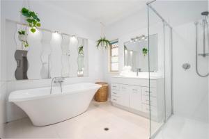 Bird and Leaf Cottage