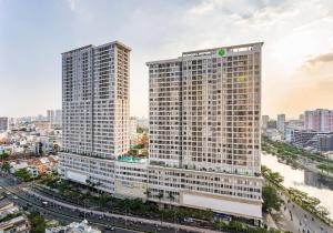 Saigon Apartment - River Gate Residence