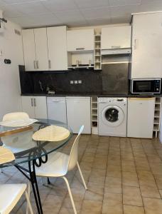 Appartement Hélène 200m plage, piscine et terrain de tennis