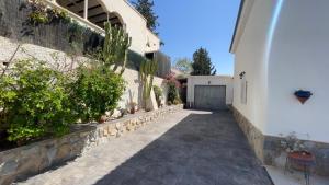Villa with Private Pool & Hot tub