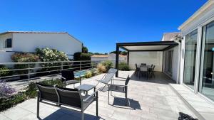 Villa avec piscine privée, à proximité de la plage et du centre de thalasso