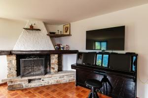 Eco della Valle Apartments by Quokka 360 - with views of the surrounding mountains