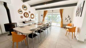 Superbe villa avec piscine chauffée, proche mer