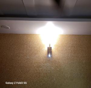 Comfortable stay at heart of Bhopal INFRONT OF 90DEGREE FAMOUS BRIDGE