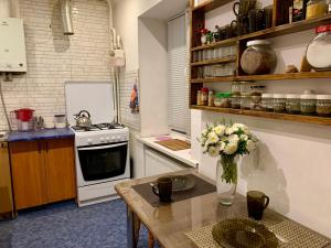 Двокімнатна квартира подобово в Охтирці