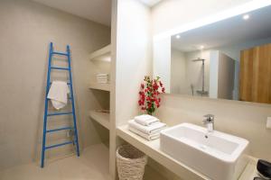 Seafront Villa Arkoudaki